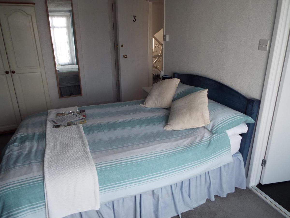 Corner House Guest House Bideford Bagian luar foto