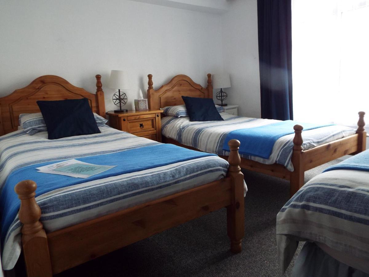 Corner House Guest House Bideford Bagian luar foto