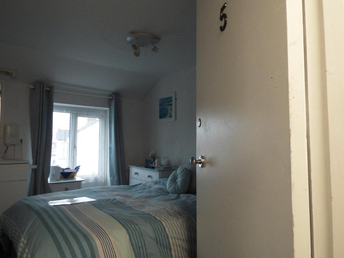 Corner House Guest House Bideford Bagian luar foto